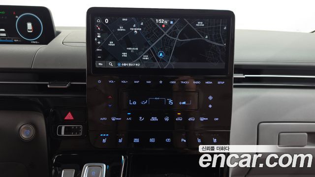 Hyundai Staria 4WD Lounge 9-Seater Inspiration 2022 — фото 13