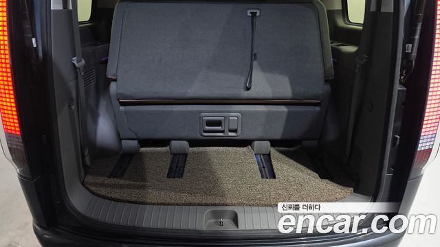 Hyundai Staria 4WD Lounge 9-Seater Inspiration 2022 — фото 19