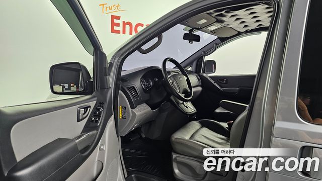 Hyundai Grand Starex 5-Seater VAN Modern 2018 — фото 10