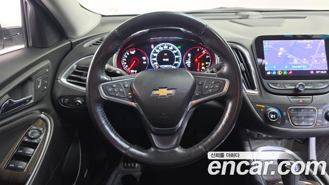 Chevrolet Malibu 1.3 Turbo Premier 2019 — фото 13