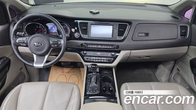 Kia Carnival 9-seater Noblesse 2016 — фото 7