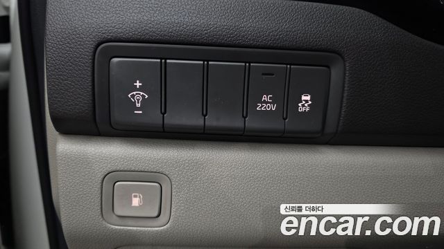 Kia Carnival 9-seater Noblesse 2016 — фото 13