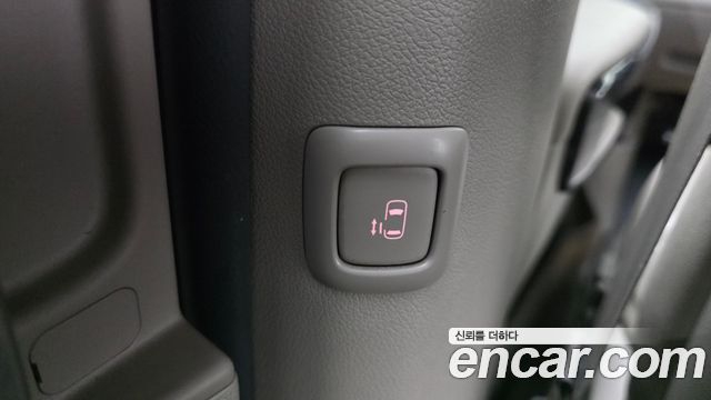 Kia Carnival 9-seater Noblesse 2016 — фото 17
