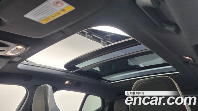 Volvo XC40 T4 R-Design 2019 — фото 16