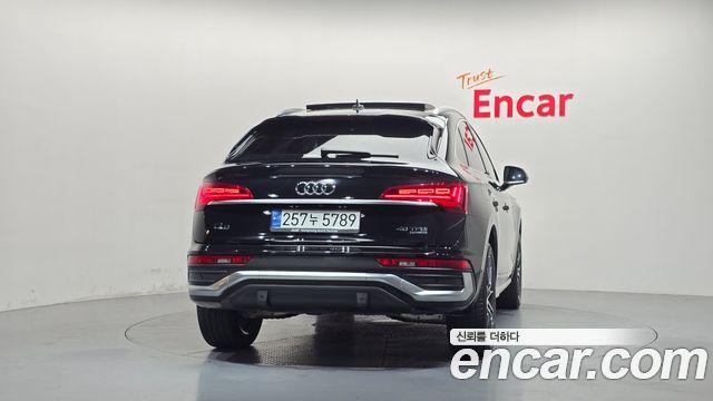 Audi Q5 (FY) 45 TFSI Quattro Sportback Premium 2023 — фото 4