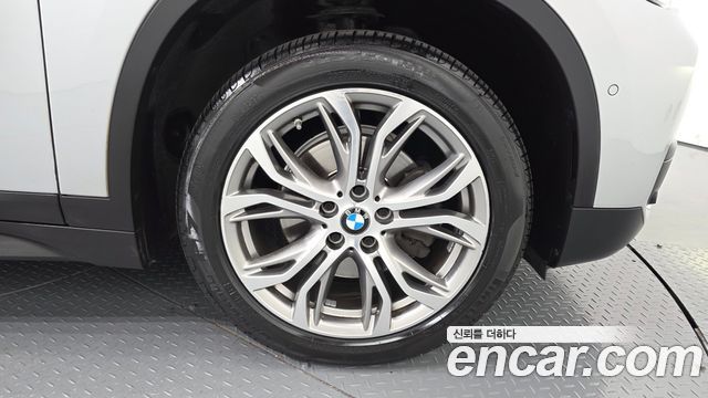 BMW X1 (F48) xDrive 18d Joy 2019 — фото 21