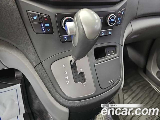 Hyundai Grand Starex Wagon 12-Seater Smart 2019 — фото 8