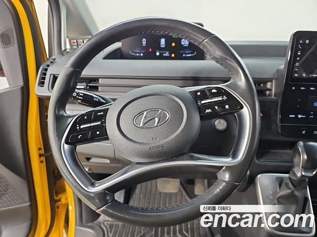 Hyundai Staria L3.5  Kinder Safety Car 11-Seater 2022 — фото 9