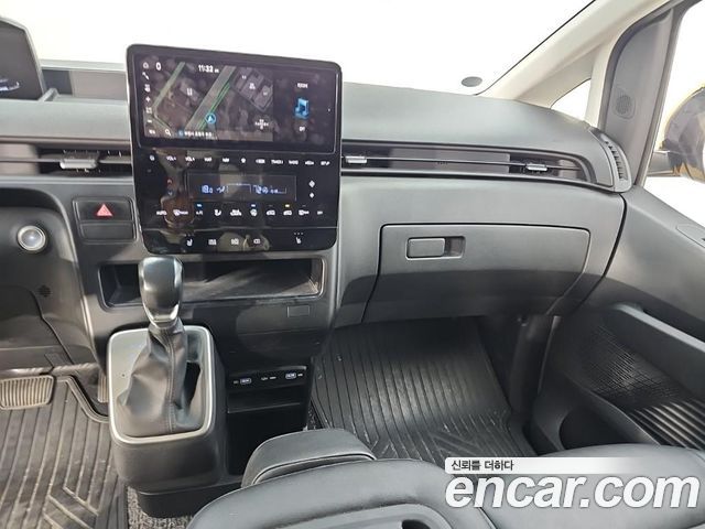 Hyundai Staria L3.5  Kinder Safety Car 11-Seater 2022 — фото 10