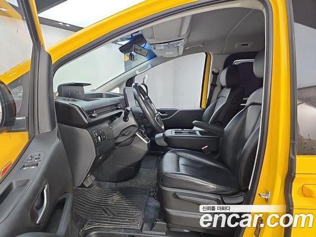 Hyundai Staria L3.5  Kinder Safety Car 11-Seater 2022 — фото 15