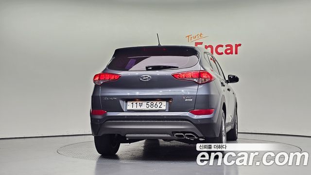 Hyundai Tucson Diesel 2.0 4WD Style 2016 — фото 4