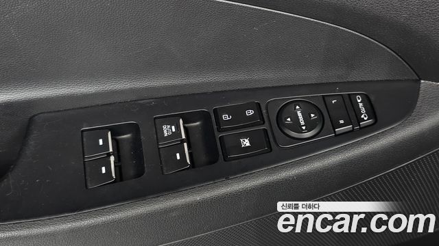 Hyundai Tucson Diesel 2.0 4WD Style 2016 — фото 12