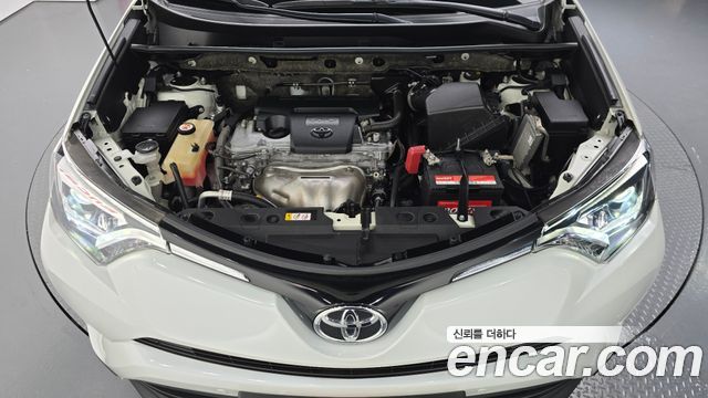 Toyota RAV4 2.5 2WD 4th 2018 — фото 6