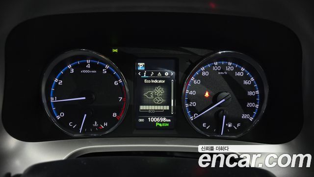 Toyota RAV4 2.5 2WD 4th 2018 — фото 8