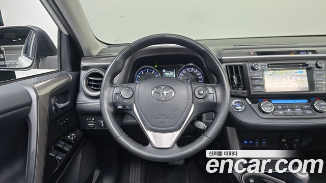 Toyota RAV4 2.5 2WD 4th 2018 — фото 12