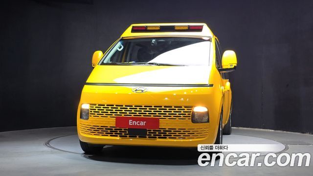 Hyundai Staria L3.5  Kinder Safety Car 15-Seater 2022 — фото 3