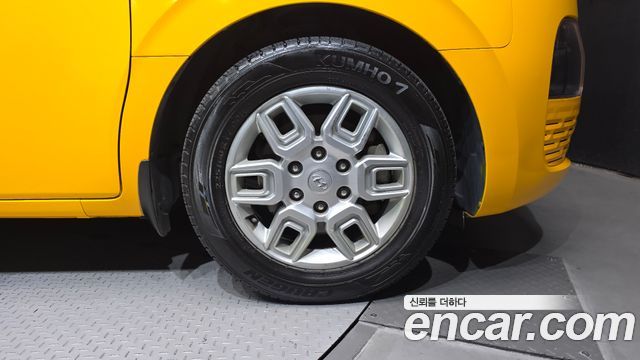 Hyundai Staria L3.5  Kinder Safety Car 15-Seater 2022 — фото 21