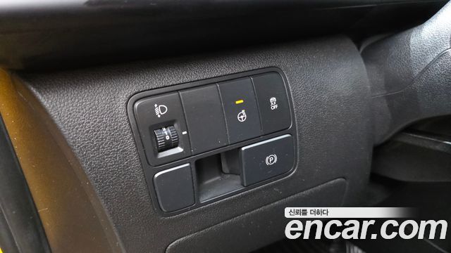 Hyundai Staria L3.5  Kinder Safety Car 15-Seater 2022 — фото 29