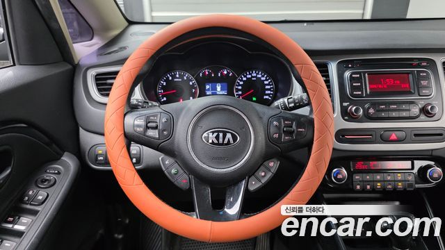 Kia Carens 2.0 LPi Prestige 2014 — фото 16