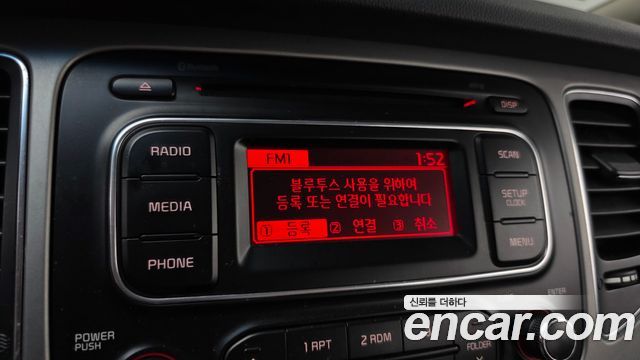 Kia Carens 2.0 LPi Prestige 2014 — фото 20