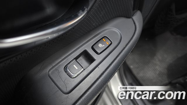 Kia Carens 2.0 LPi Prestige 2014 — фото 24