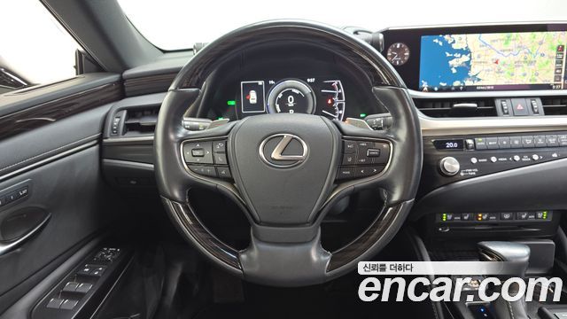 Lexus ES300h (VII) Luxury Plus 2021 — фото 17