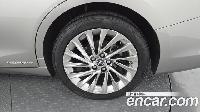 Lexus ES300h (VII) Luxury Plus 2021 — фото 27