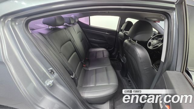 Hyundai Avante (AD) 1.6 GDI Value Plus 2018 — фото 18