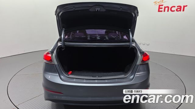Hyundai Avante (AD) 1.6 GDI Value Plus 2018 — фото 19