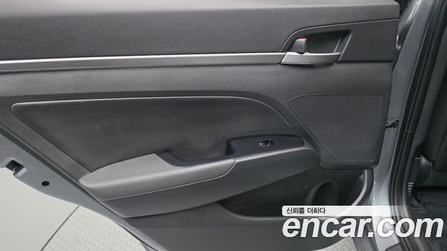 Hyundai Avante (AD) 1.6 GDI Value Plus 2018 — фото 25