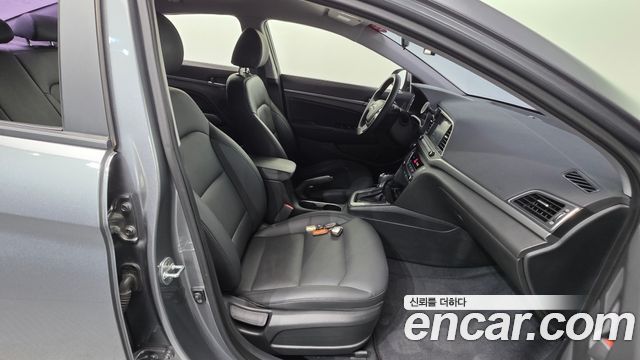 Hyundai Avante (AD) 1.6 GDI Value Plus 2018 — фото 26