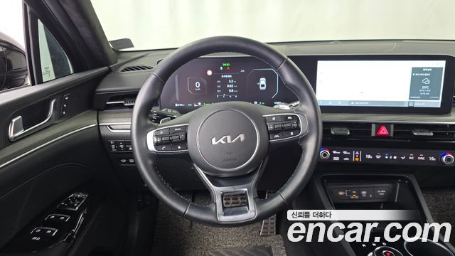 Kia K5 Hybrid (III) Signature 2026 — фото 13