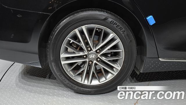 Hyundai Grandeur (IG) 2.4 Premium 2017 — фото 5