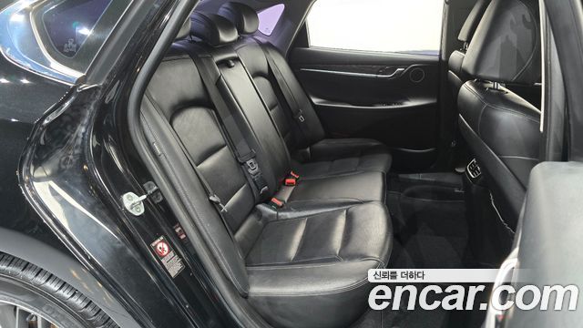 Hyundai Grandeur (IG) 2.4 Premium 2017 — фото 11