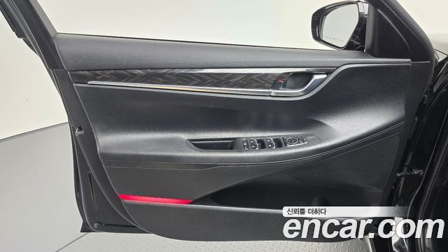 Hyundai Grandeur (IG) 2.4 Premium 2017 — фото 24