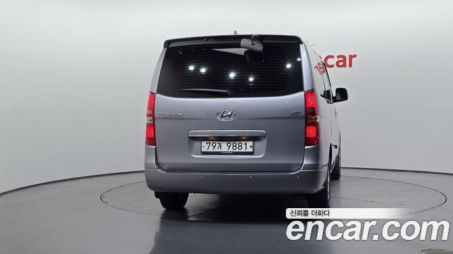 Hyundai Grand Starex 11-Seater Wagon Modern 2017 — фото 4