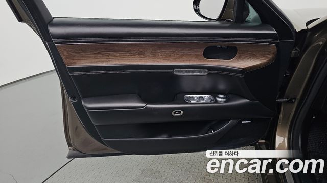 Genesis G90 (RS4) Gasoline 3.5 Turbo AWD 2022 — фото 24