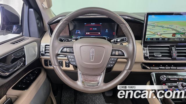 Lincoln Navigator (IV) 3.5L 2022 — фото 13