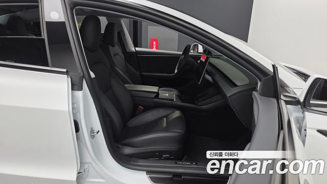 Tesla Model 3 Long Range AWD 2025 — фото 11