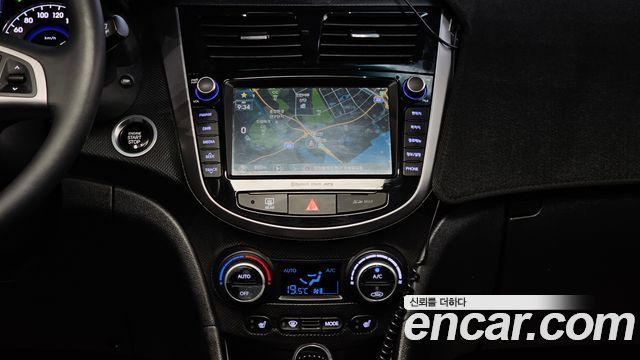 Hyundai Accent (New) 1.6 GDI Blue Saver 2016 — фото 13