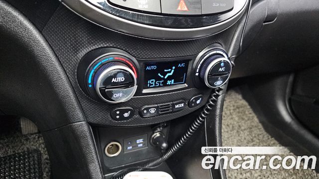 Hyundai Accent (New) 1.6 GDI Blue Saver 2016 — фото 17