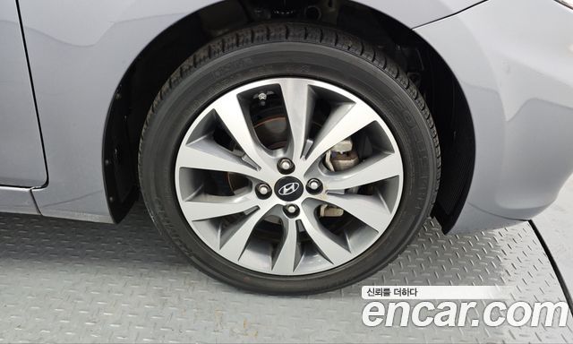 Hyundai Accent (New) 1.6 GDI Blue Saver 2016 — фото 21
