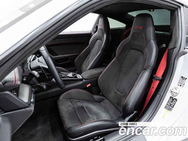 Porsche 911 (992) Carrera 4 GTS 2025 — фото 10