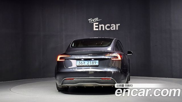 Tesla Model 3 RWD 2025 — фото 4