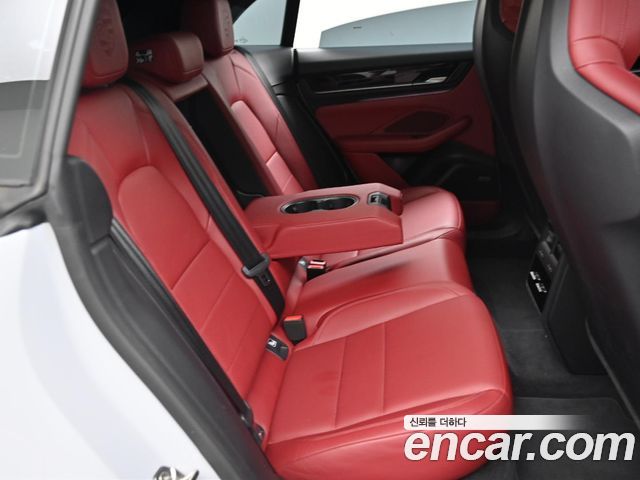 Porsche Macan EV 4S 2025 — фото 16