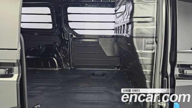 Hyundai Staria Cargo 3-Seater Modern 2024 — фото 12