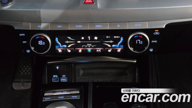 Genesis Electrified G80 (RG3) e-AWD 2022 — фото 19