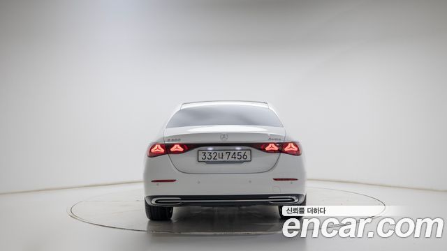 Mercedes-Benz E-Class (W214) E300 4MATIC Exclusive 2026 — фото 4