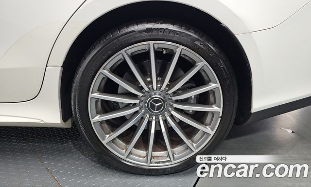 Mercedes-Benz AMG GT 4Door 43 4MATIC+ 2019 — фото 21