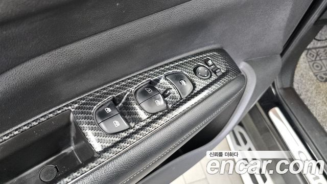 Renault Korea QM6 Diesel 4WD RE Signature 2018 — фото 30